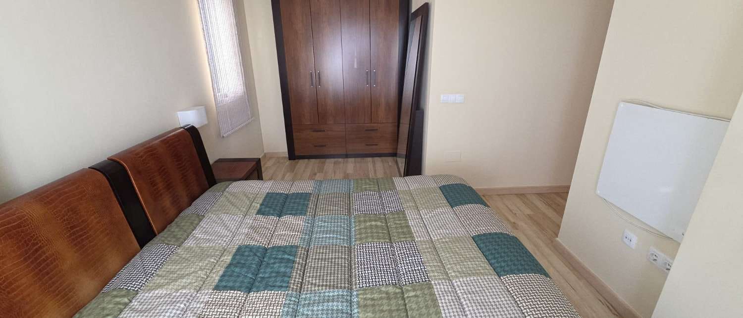 Villa/Maison Semi-Mitoyenne de 3 chambres à louer à Alhaurin de la Torre avec garage - 1 350 € (Ref: 9859042)