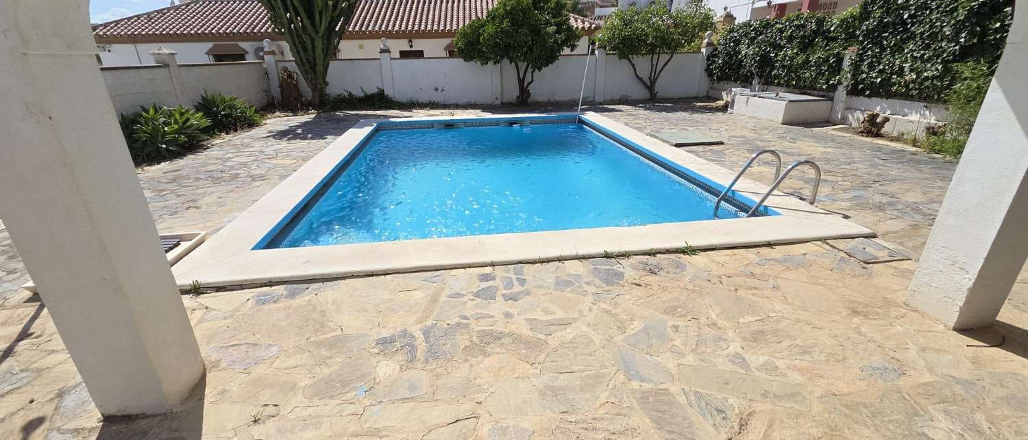 4 bedroom Villa for sale in Coin with pool - € 463,500 (Ref: 9866446)
