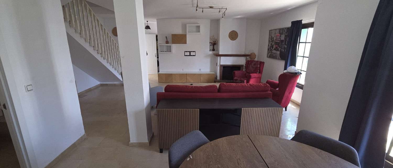 4 bedroom Villa for sale in Coin with pool - € 463,500 (Ref: 9866446)