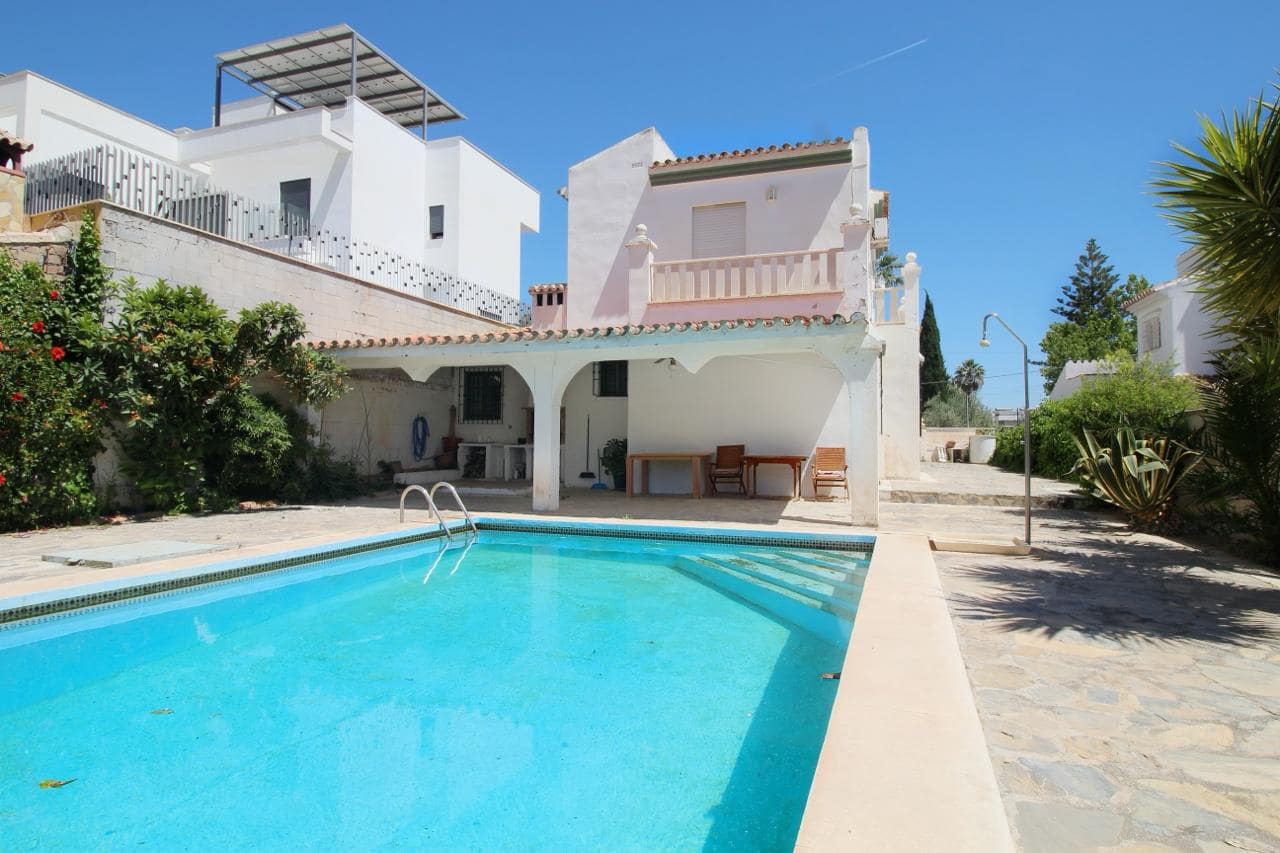 4 bedroom Villa for sale in Coin with pool - € 463,500 (Ref: 9866446)