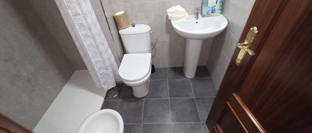 3 makuuhuone Asunto vuokrattavana paikassa Alhaurín de la Torre - 1 050 € (Ref: 9895719)