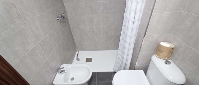 3 makuuhuone Asunto vuokrattavana paikassa Alhaurín de la Torre - 1 050 € (Ref: 9895719)