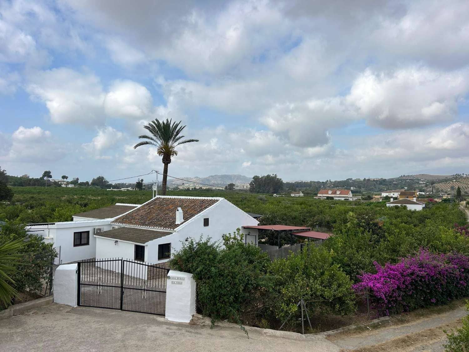 3 bedroom Finca/Country House for sale in Pizarra with pool - € 495,000 (Ref: 9906780)
