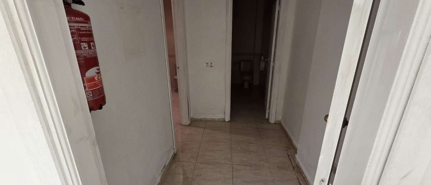 Flat for sale in Pizarra - € 155,000 (Ref: 9926712)