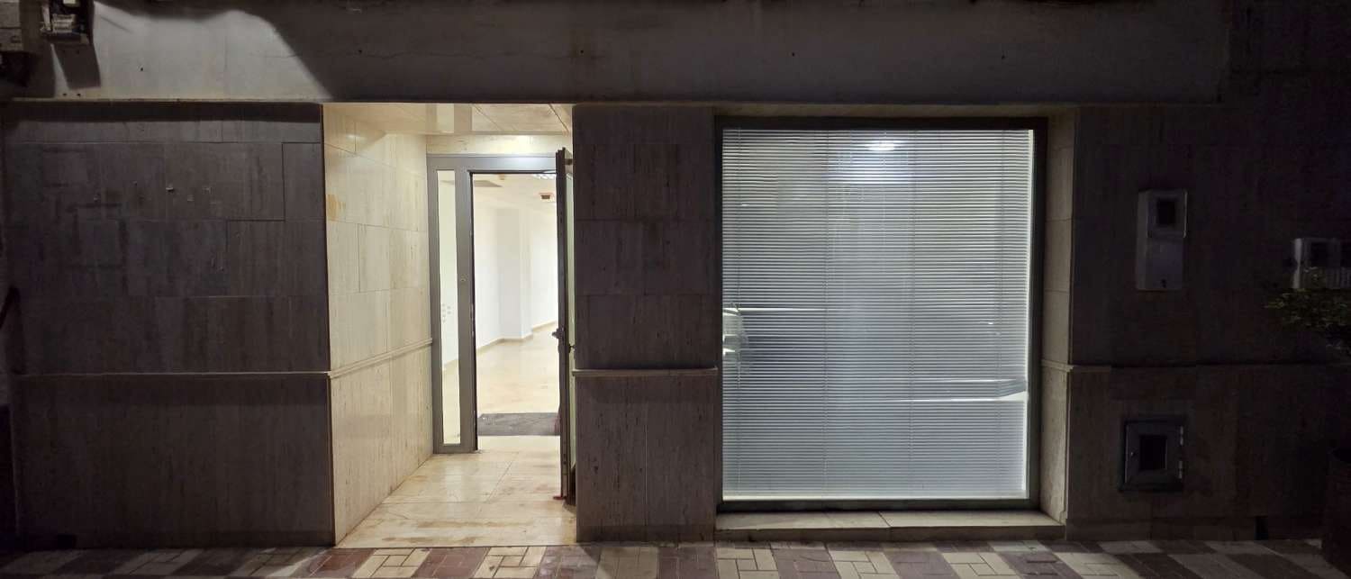 Flat for sale in Pizarra - € 155,000 (Ref: 9926712)