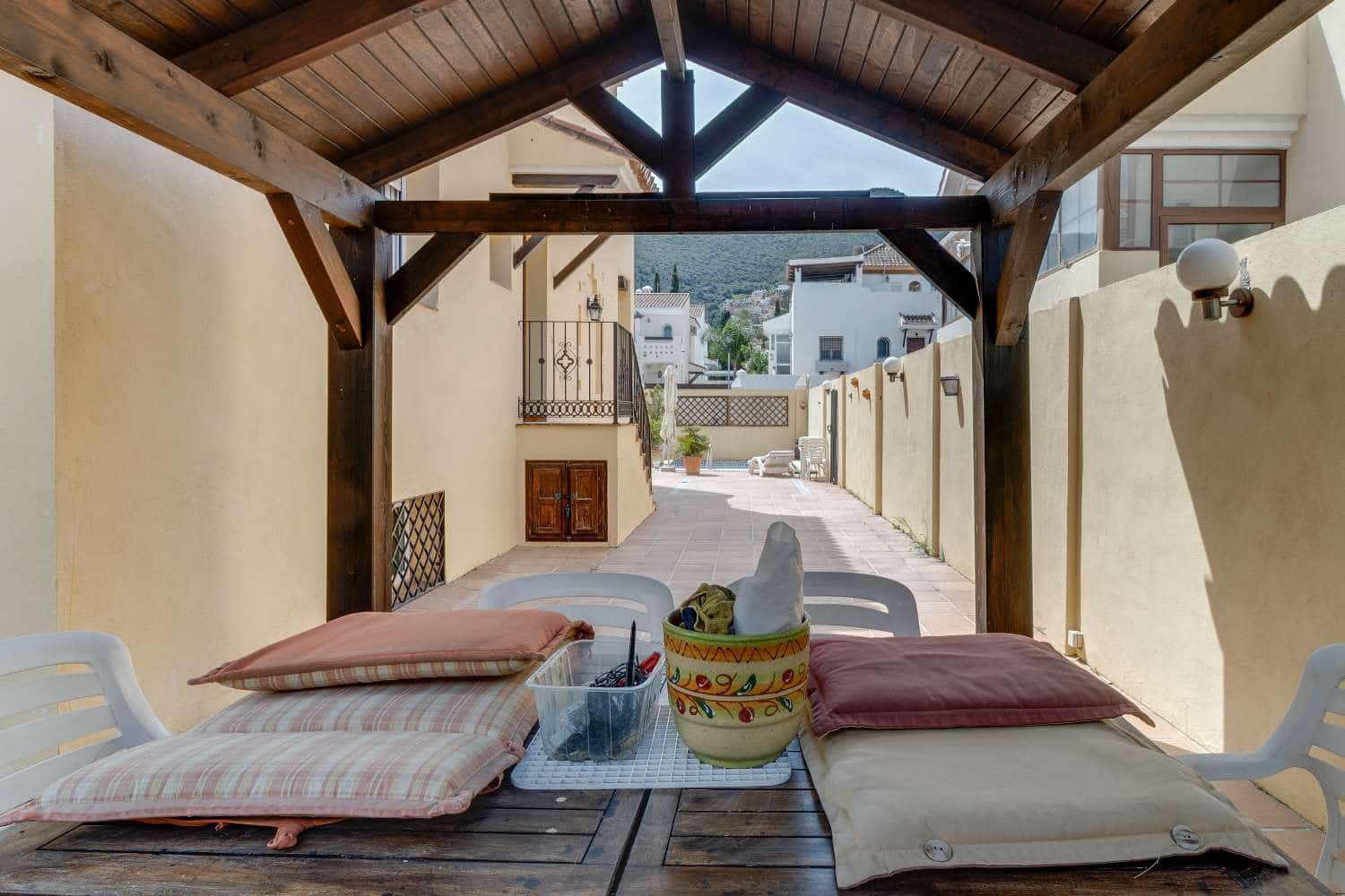 3 sovrum Semi-fristående Villa till salu i Alhaurin de la Torre med pool - 636 300 € (Ref: 9946937)