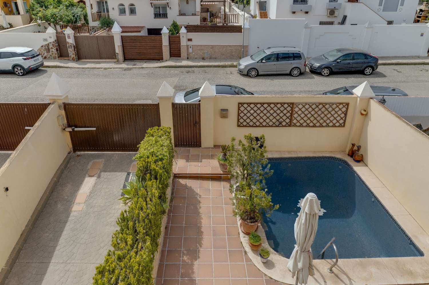 3 sovrum Semi-fristående Villa till salu i Alhaurin de la Torre med pool - 636 300 € (Ref: 9946937)