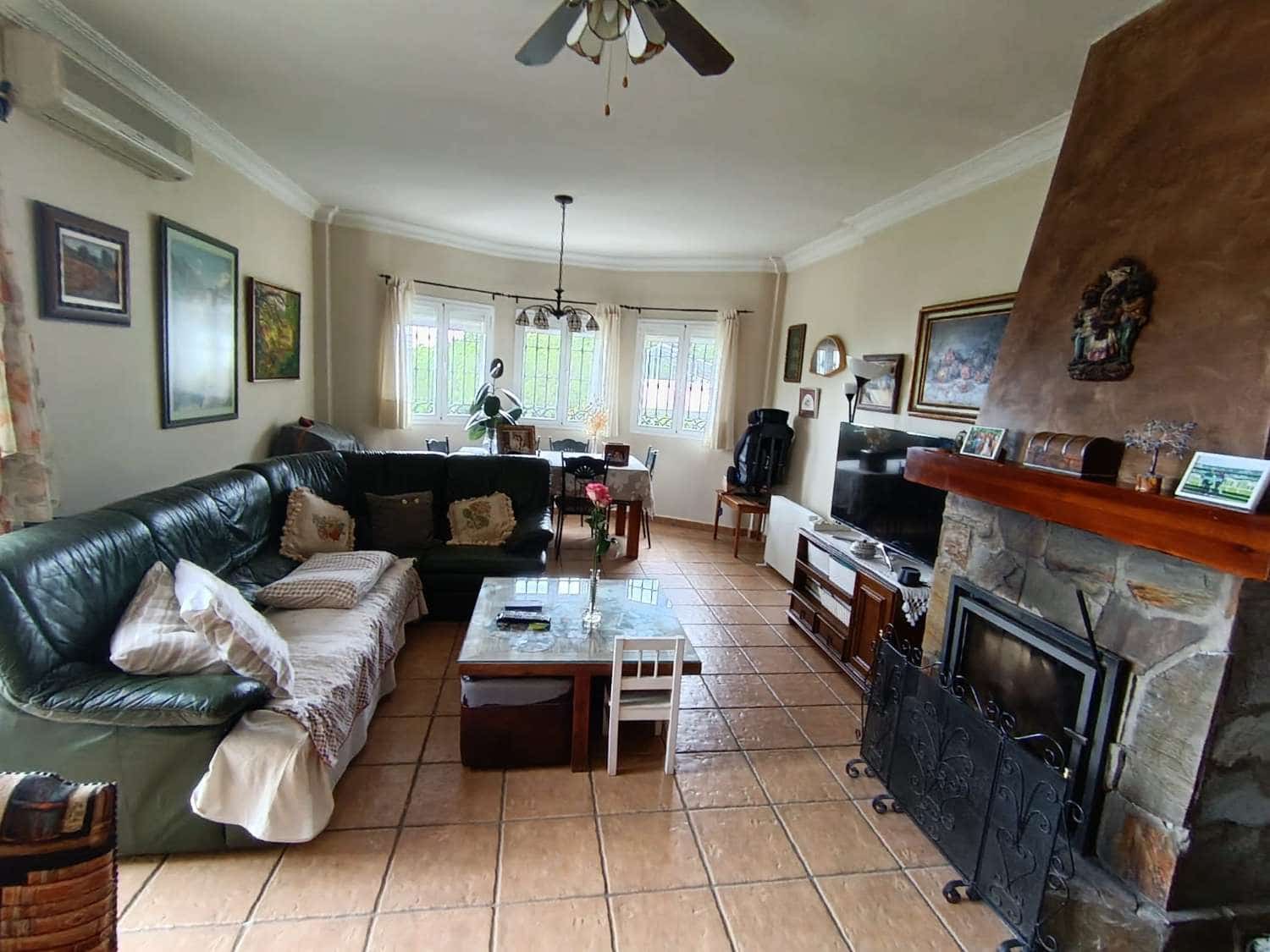 4 soveværelse Villa til salg i Alhaurin de la Torre med swimmingpool - € 698.000 (Ref: 9981792)