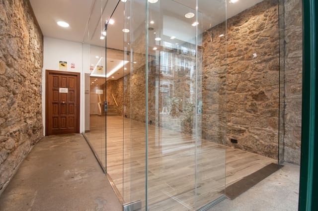 Commercial for rent in A Coruña city - € 1,850 (Ref: 10035500)