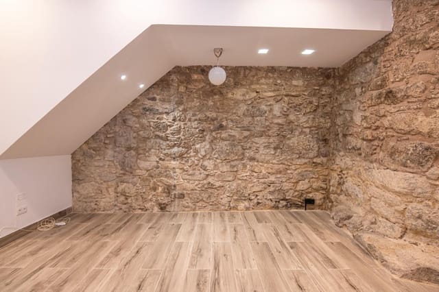Commercial for rent in A Coruña city - € 1,850 (Ref: 10035500)