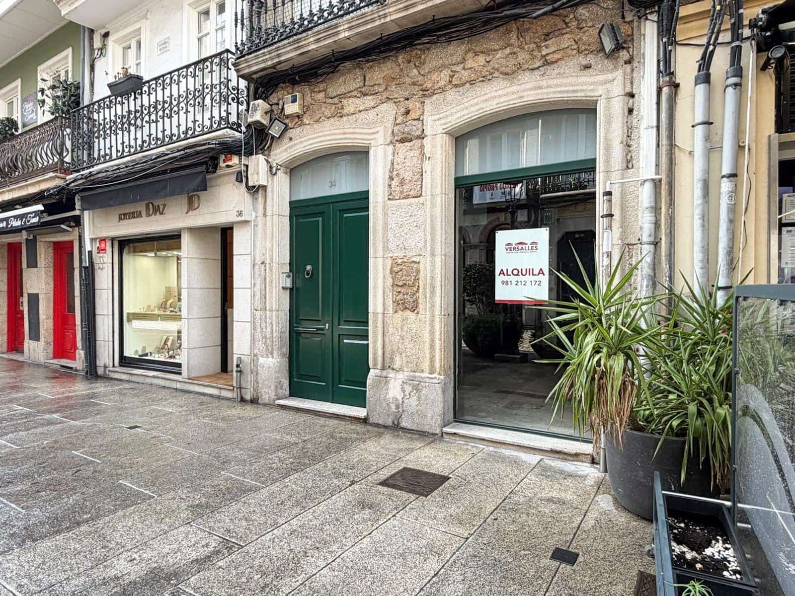 Commercial for rent in A Coruna city - € 1,850 (Ref: 10035500)