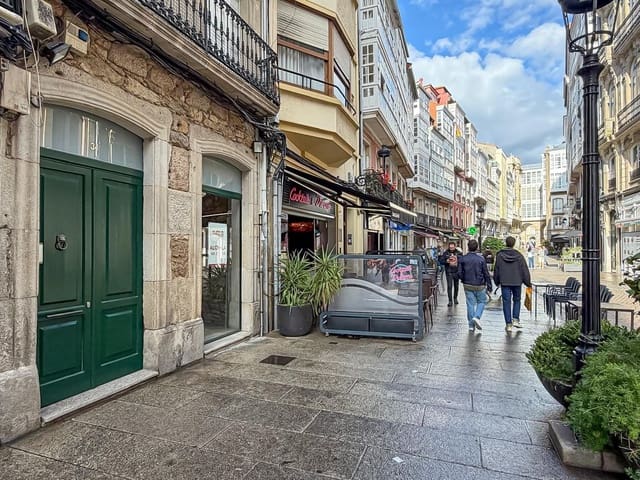 Commercial for rent in A Coruña city - € 1,850 (Ref: 10035500)