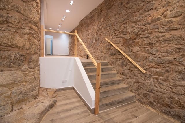 Commercial for rent in A Coruña city - € 1,850 (Ref: 10035500)
