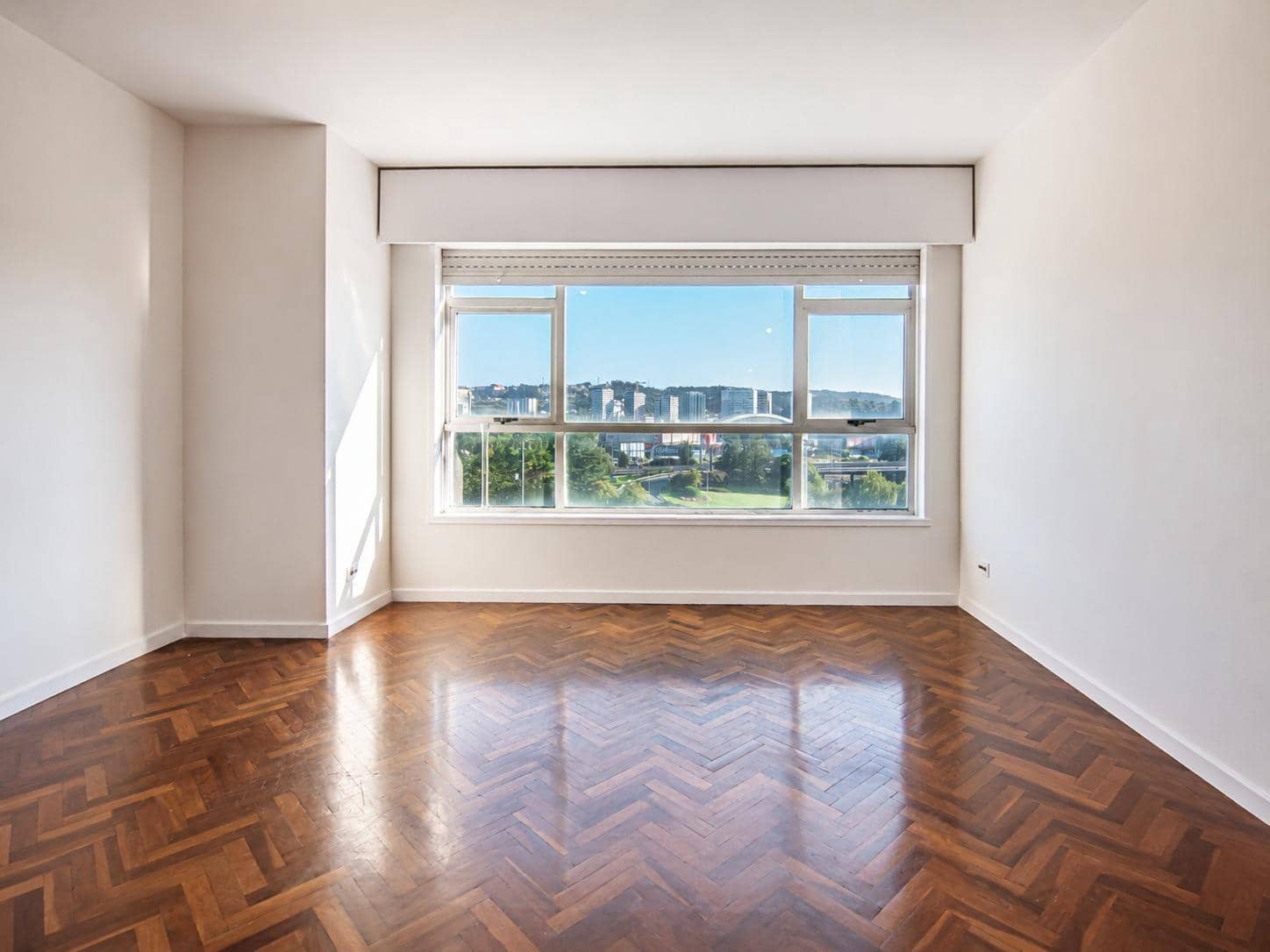 3 bedroom Flat for sale in A Coruna city with garage - € 339,000 (Ref: 10049509)