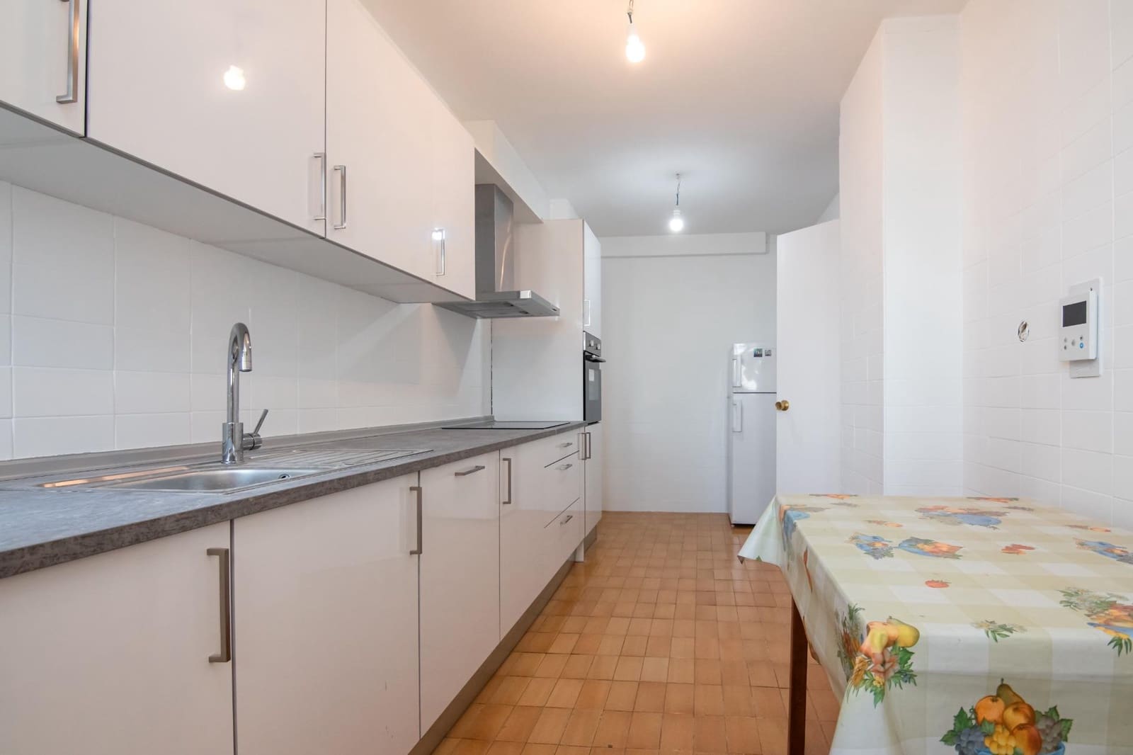 3 bedroom Flat for sale in A Coruna city with garage - € 339,000 (Ref: 10049509)