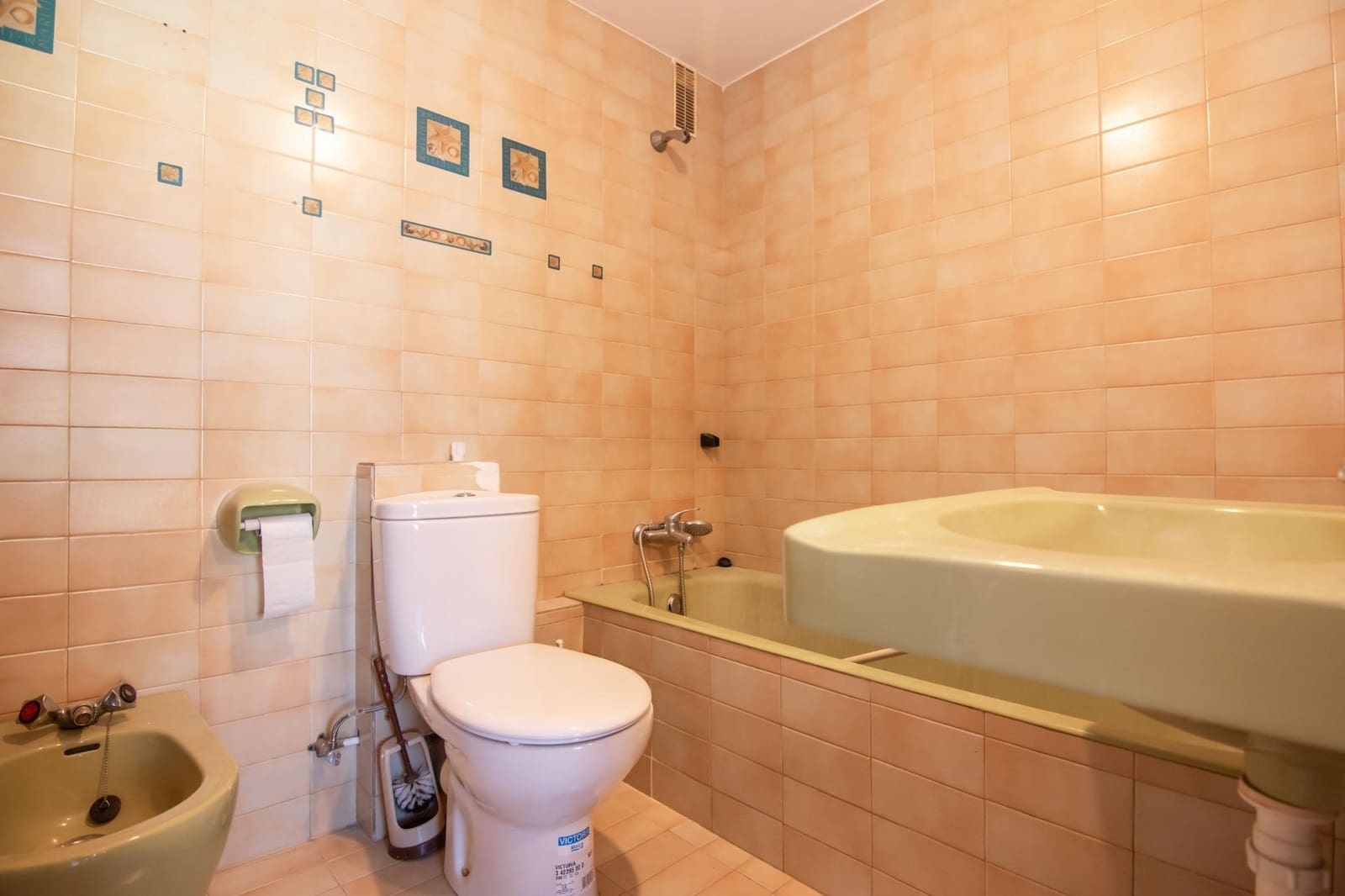 3 bedroom Flat for sale in A Coruna city with garage - € 339,000 (Ref: 10049509)