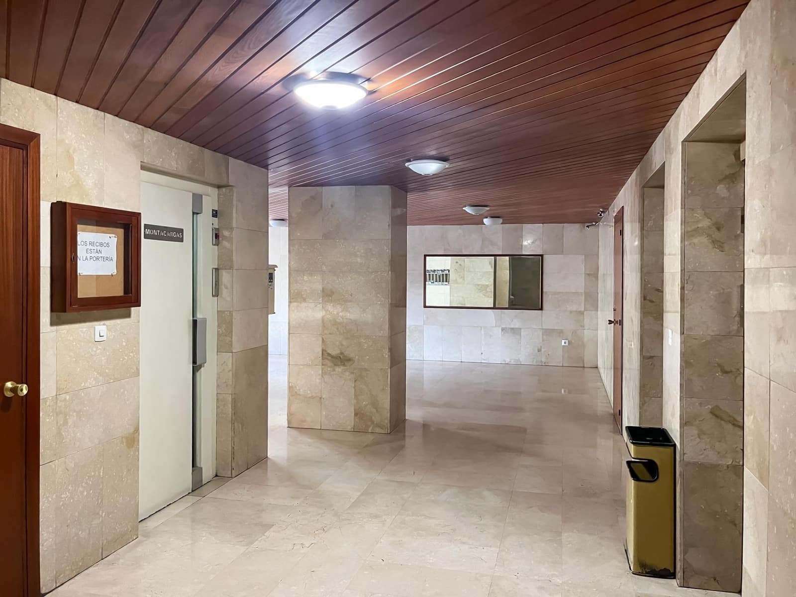 3 bedroom Flat for sale in A Coruna city with garage - € 339,000 (Ref: 10049509)