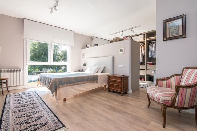 4 sovrum Villa till salu i Oleiros med pool - 620 000 € (Ref: 10049510)