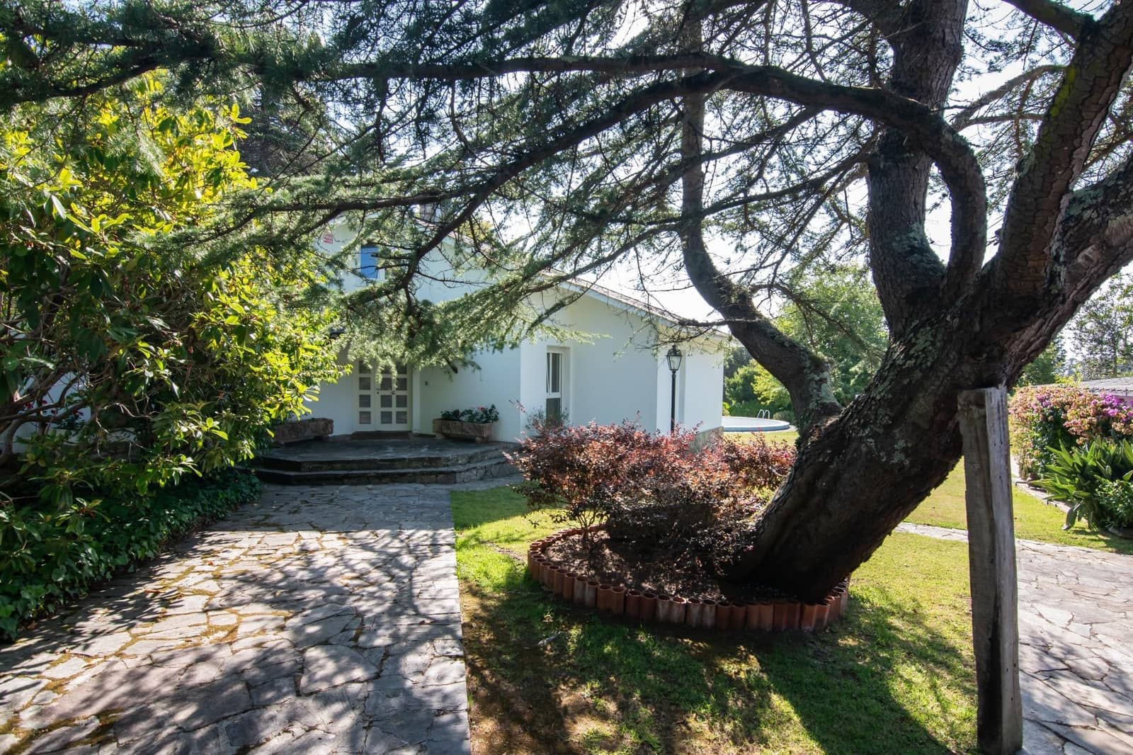 4 makuuhuone Huvila myytävänä paikassa Oleiros mukana uima-altaan - 620 000 € (Ref: 10049510)