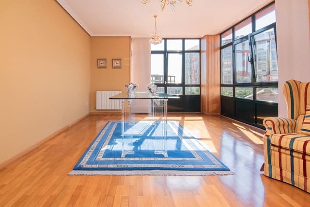 5 makuuhuone Huvila myytävänä paikassa A Coruña kaupunki - 570 000 € (Ref: 10049511)