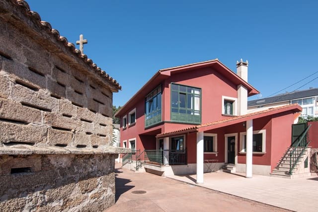 5 makuuhuone Huvila myytävänä paikassa A Coruña kaupunki - 570 000 € (Ref: 10049511)
