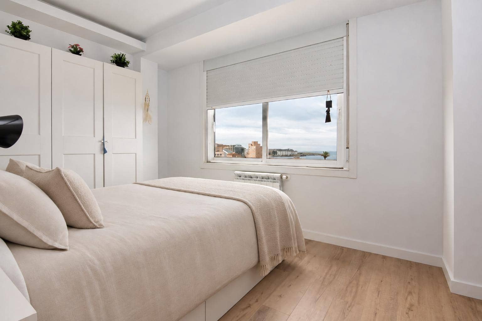 2 soverom Leilighet til salgs i La Coruna by - € 475 000 (Ref: 10059300)