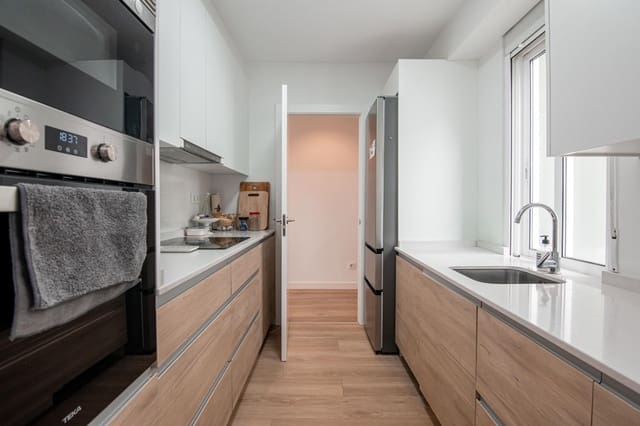 2 soverom Leilighet til salgs i La Coruña by - € 475 000 (Ref: 10059300)