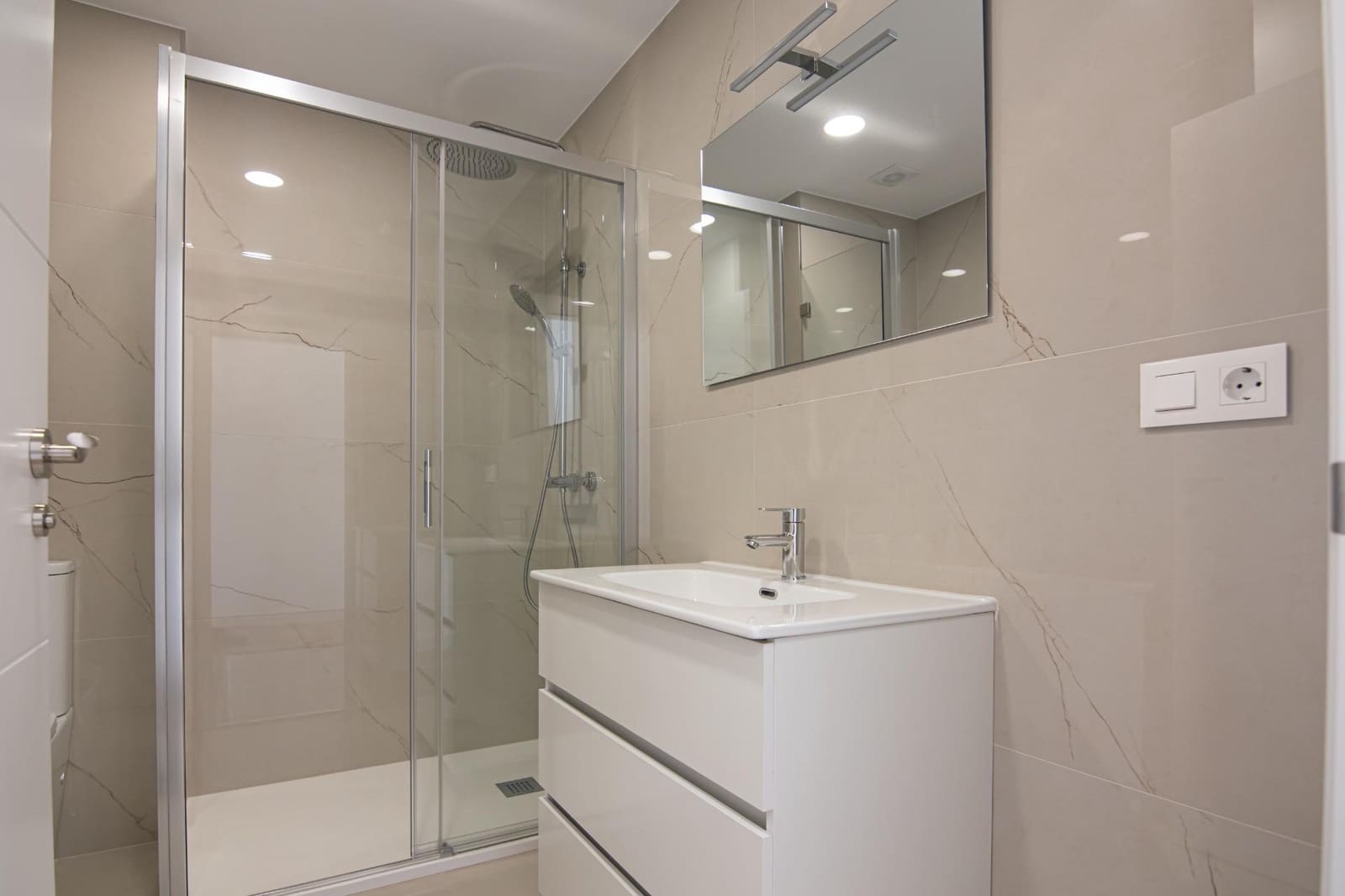 3 quarto Apartamento para venda em Corunha cidade - 355 000 € (Ref: 10086345)