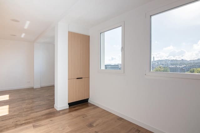 3 slaapkamer Flat te koop in A Coruña stad - € 360.000 (Ref: 10094860)