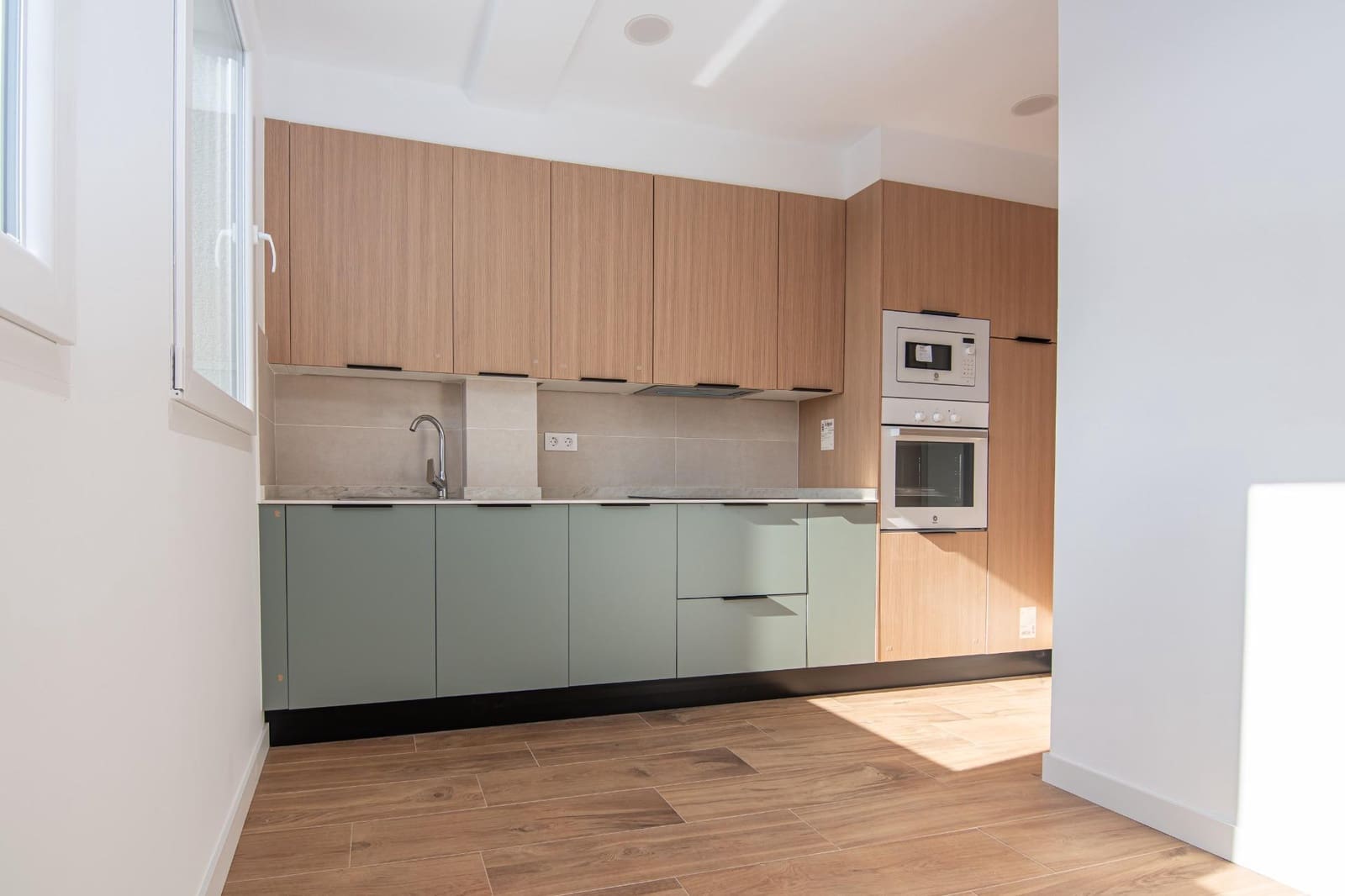 3 slaapkamer Flat te koop in A Coruna stad - € 360.000 (Ref: 10094860)