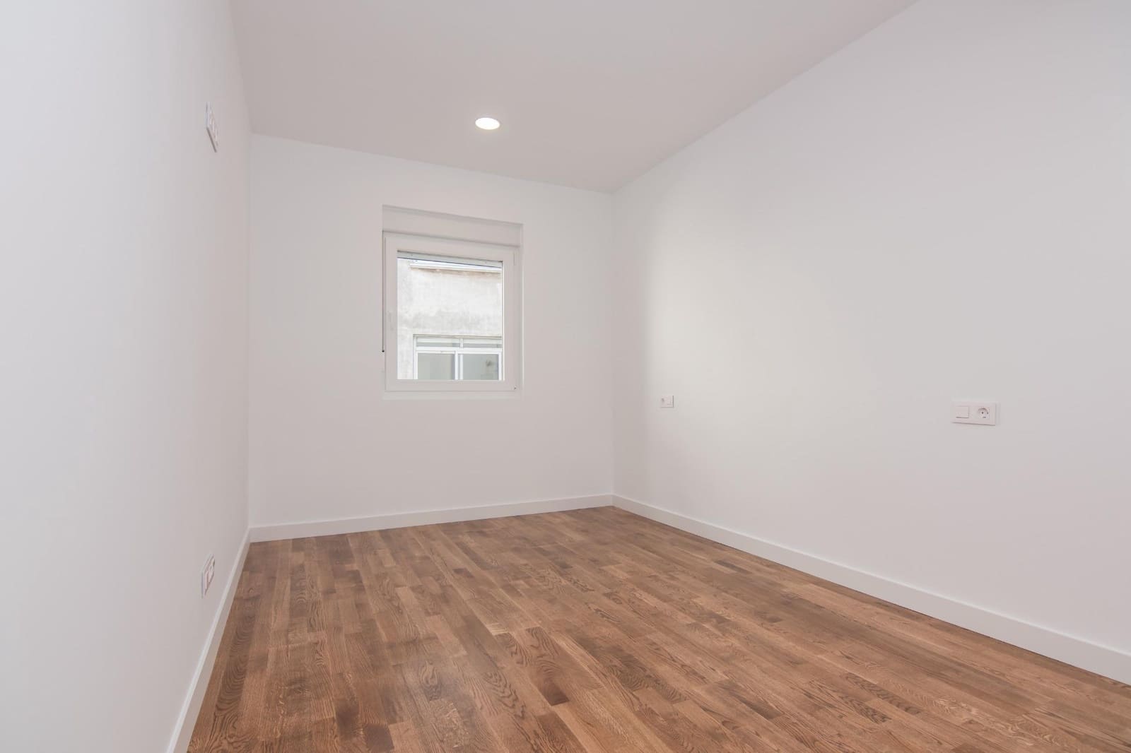 3 slaapkamer Flat te koop in A Coruna stad - € 360.000 (Ref: 10094860)