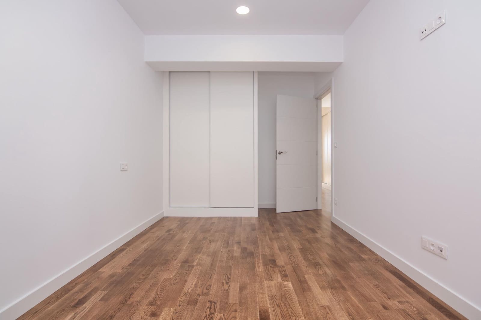 3 slaapkamer Flat te koop in A Coruna stad - € 360.000 (Ref: 10094860)