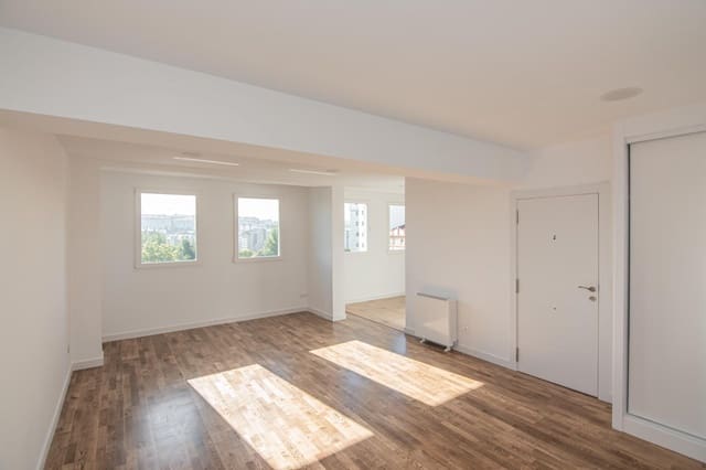 3 slaapkamer Flat te koop in A Coruña stad - € 360.000 (Ref: 10094860)