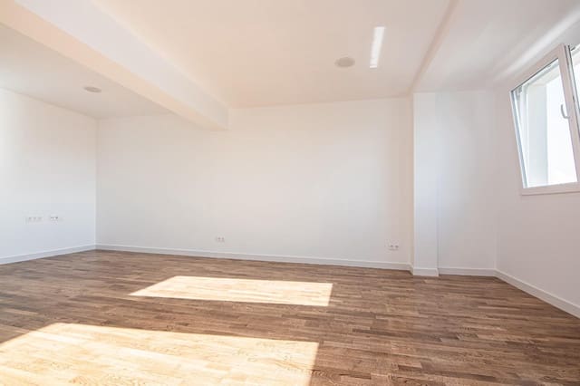 3 slaapkamer Flat te koop in A Coruña stad - € 360.000 (Ref: 10094860)