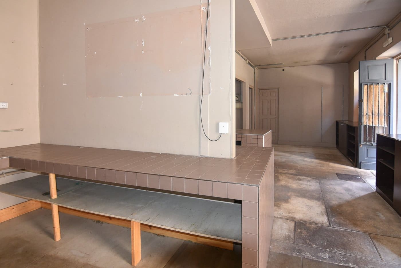 Commercial for rent in A Coruna city - € 650 (Ref: 10102522)