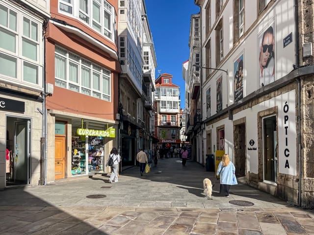 Erhverv til leje i A Coruña by - € 2.300 (Ref: 10155419)
