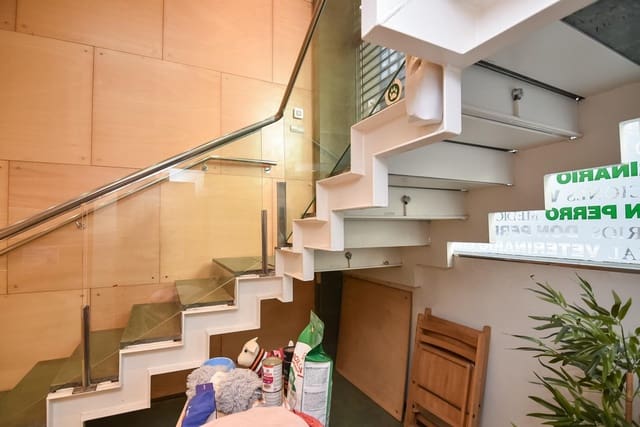 Kommersiell till salu i A Coruña stad - 95 000 € (Ref: 10177352)