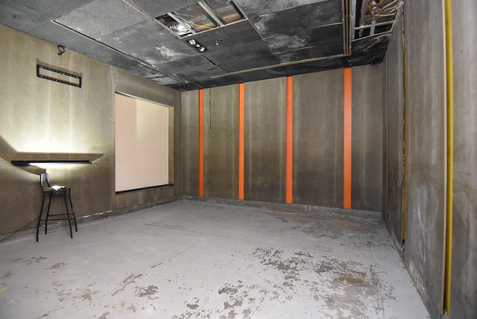 Erhverv til salg i A Coruna by - € 110.000 (Ref: 9185759)