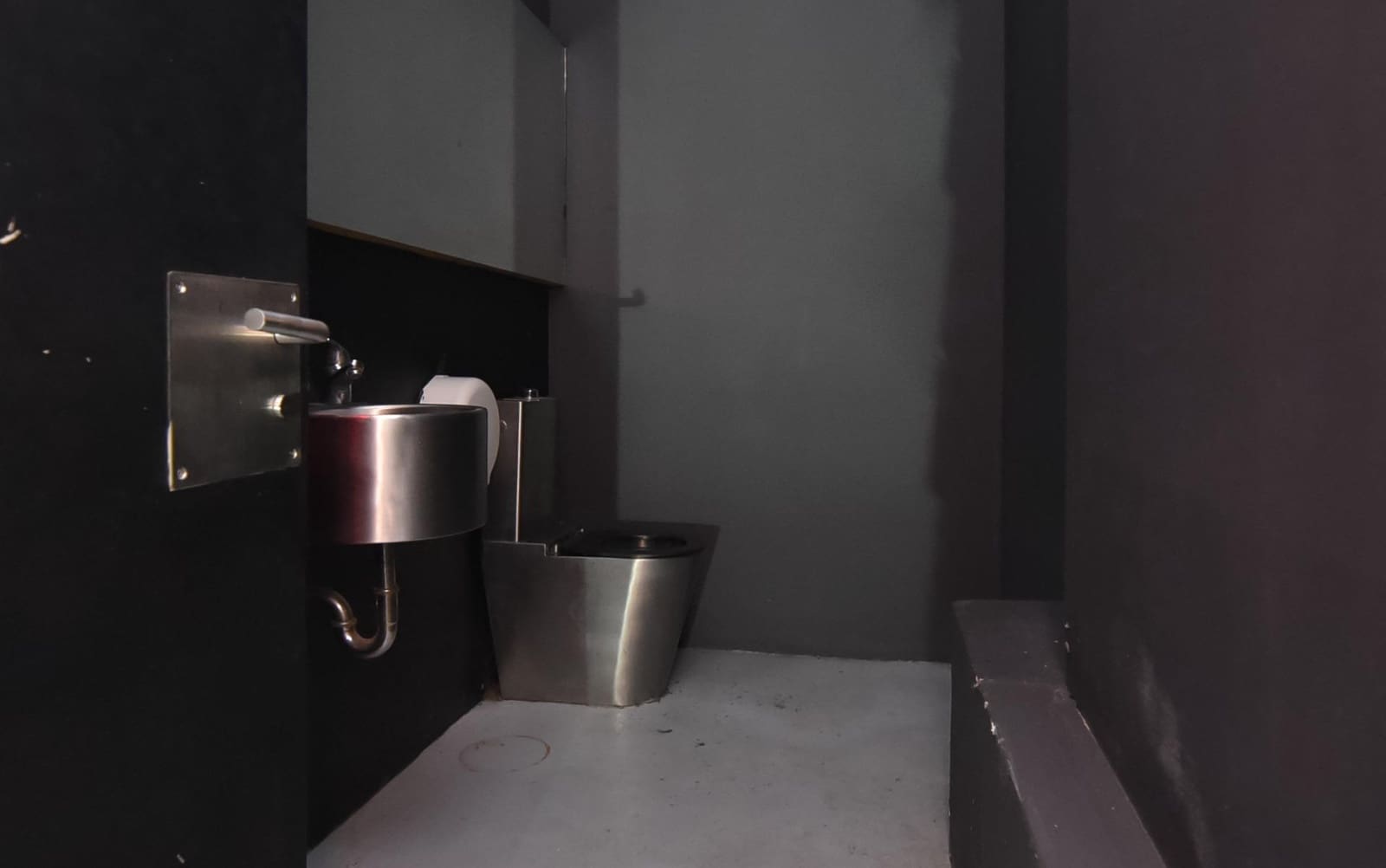 Erhverv til salg i A Coruna by - € 110.000 (Ref: 9185759)