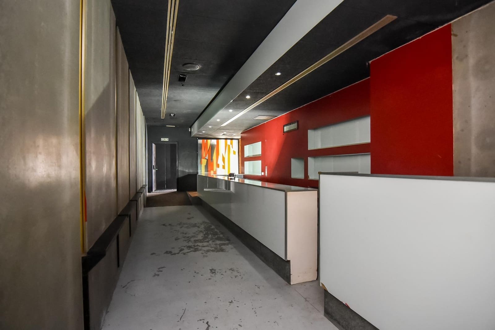 Erhverv til salg i A Coruna by - € 110.000 (Ref: 9185759)