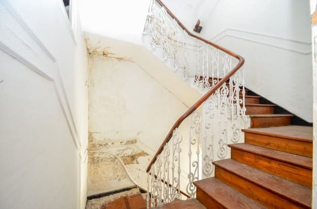 Commercieel te koop in Narón - € 90.000 (Ref: 9185760)