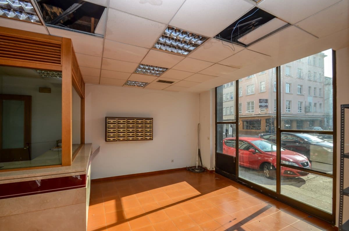 Erhverv til salg i Naron - € 90.000 (Ref: 9185760)