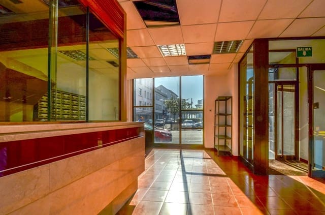 Commercieel te koop in Narón - € 90.000 (Ref: 9185760)