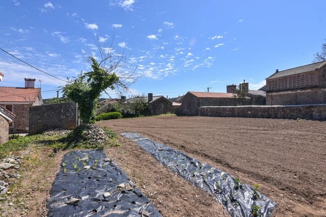 Byggegrund til salg i Carballo - € 48.000 (Ref: 9185767)