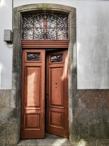 Erhverv til salg i Santiago de Compostela - € 750.000 (Ref: 9185768)