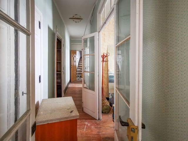 Erhverv til salg i Santiago de Compostela - € 750.000 (Ref: 9185768)