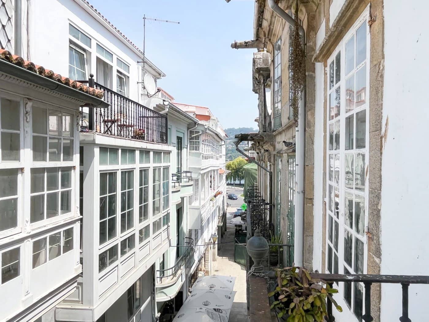 Byhus til salg i Pontedeume - € 625.000 (Ref: 9185772)