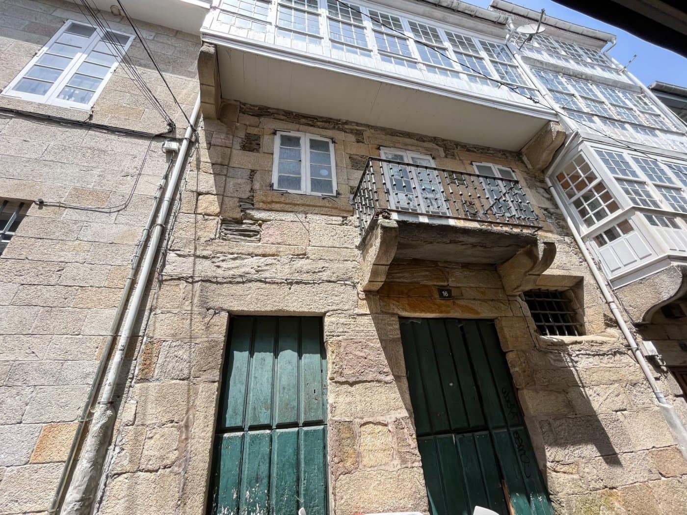 Byhus til salg i Pontedeume - € 625.000 (Ref: 9185772)