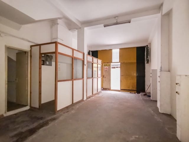 Commerciale in vendita in A Coruña città - 95.000 € (Rif: 9185773)