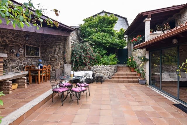 3 bedroom Finca/Country House for sale in Mondariz - € 385,000 (Ref: 9185777)